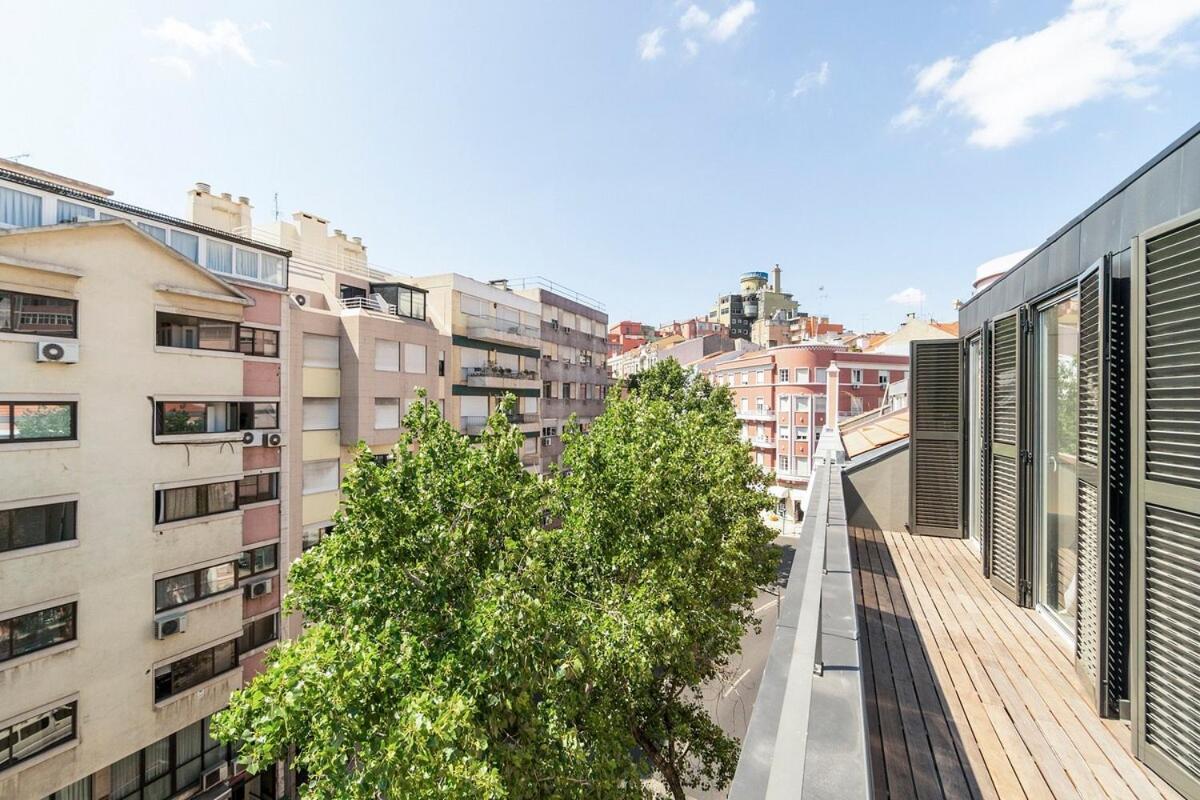 Modern 1 Bedroom Lisbon Apartment With Balcony Екстер'єр фото